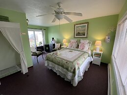 Savannah House Wine Country Inn & Cottages