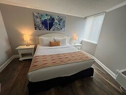 Pelican Pointe Clearwater Beach Hotel