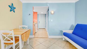 Pelican Pointe Clearwater Beach Hotel