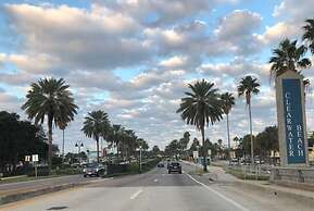 Pelican Pointe Clearwater Beach Hotel