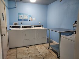 Pelican Pointe Clearwater Beach Hotel