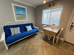 Pelican Pointe Clearwater Beach Hotel