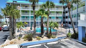 Pelican Pointe Clearwater Beach Hotel