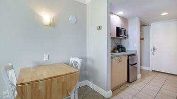 Pelican Pointe Clearwater Beach Hotel