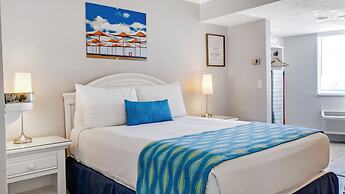 Pelican Pointe Clearwater Beach Hotel