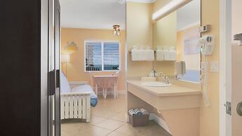 Pelican Pointe Clearwater Beach Hotel