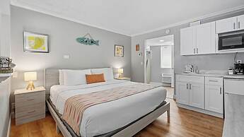 Pelican Pointe Clearwater Beach Hotel