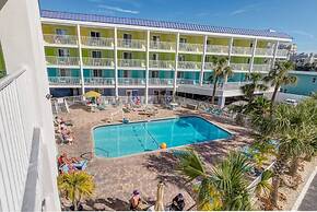 Pelican Pointe Clearwater Beach Hotel