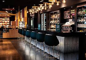 Holiday Inn Zurich - Messe by IHG
