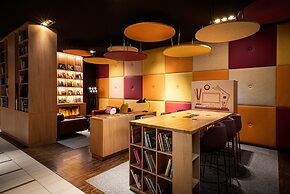 Holiday Inn Zurich - Messe by IHG