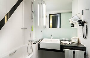 Holiday Inn Zurich - Messe by IHG