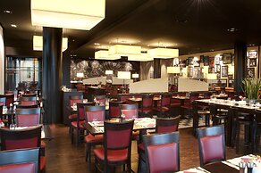 Holiday Inn Zurich - Messe by IHG
