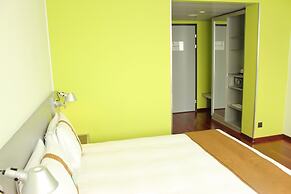 Holiday Inn Zurich - Messe by IHG