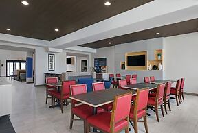 Holiday Inn Express Hotel & Suites NEWPORT by IHG