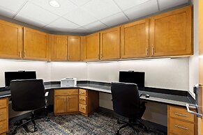 Hampton Inn & Suites Canton