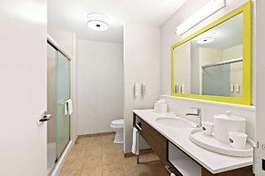 Hampton Inn & Suites Canton