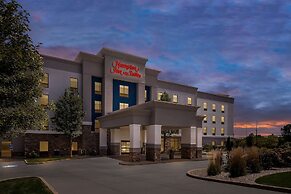 Hampton Inn & Suites Canton