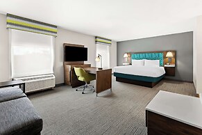 Hampton Inn & Suites Canton
