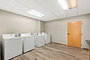 Hampton Inn & Suites Canton