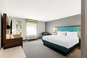 Hampton Inn & Suites Canton