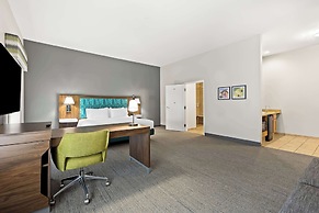 Hampton Inn & Suites Canton