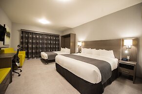 Hôtel & Suites Le Dauphin Drummondville