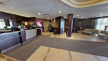 Hôtel & Suites Le Dauphin Drummondville