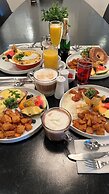Hôtel & Suites Le Dauphin Drummondville