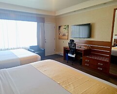 Hôtel & Suites Le Dauphin Drummondville