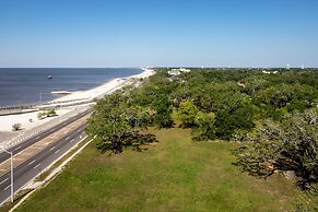 DoubleTree by Hilton Hotel Biloxi