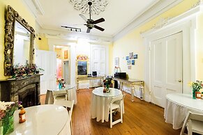 Creole Gardens Guesthouse and Inn