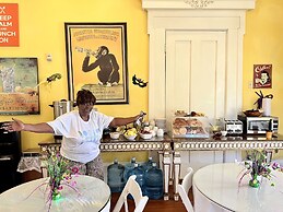 Creole Gardens Guesthouse and Inn