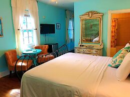 Creole Gardens Guesthouse and Inn