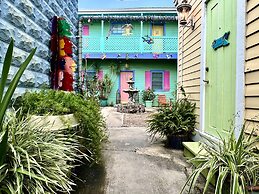 Creole Gardens Guesthouse and Inn