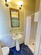 Creole Gardens Guesthouse and Inn