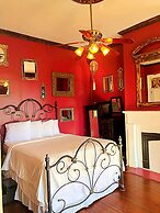 Creole Gardens Guesthouse and Inn