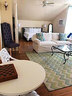 Creole Gardens Guesthouse and Inn