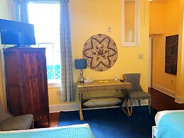 Creole Gardens Guesthouse and Inn