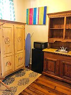 Creole Gardens Guesthouse and Inn