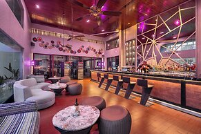 Pullman Bali Legian Beach