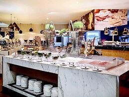 Pullman Bali Legian Beach