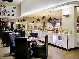 Pullman Bali Legian Beach