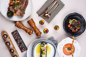 Pullman Bali Legian Beach