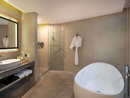 Pullman Bali Legian Beach