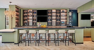 Hyatt Centric The Pike Long Beach