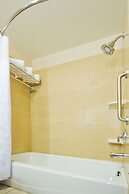 Crowne Plaza Anchorage Midtown by IHG