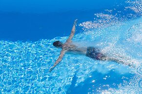 Kosmoplaz Beach Hotel