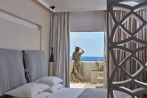 Kosmoplaz Beach Hotel