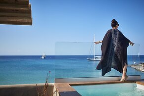 Kosmoplaz Beach Hotel