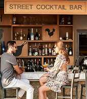 Kosmoplaz Beach Hotel